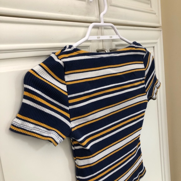 H&M Divided women’s crop t-shirt - Picture 6 of 9